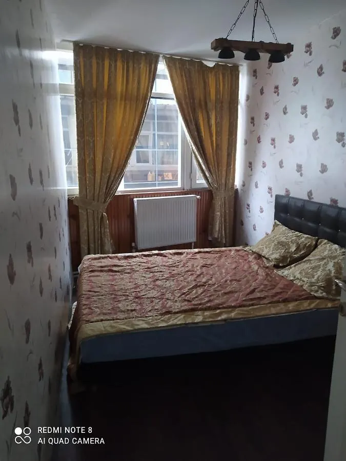 Ueskuedar Carsi Apartment