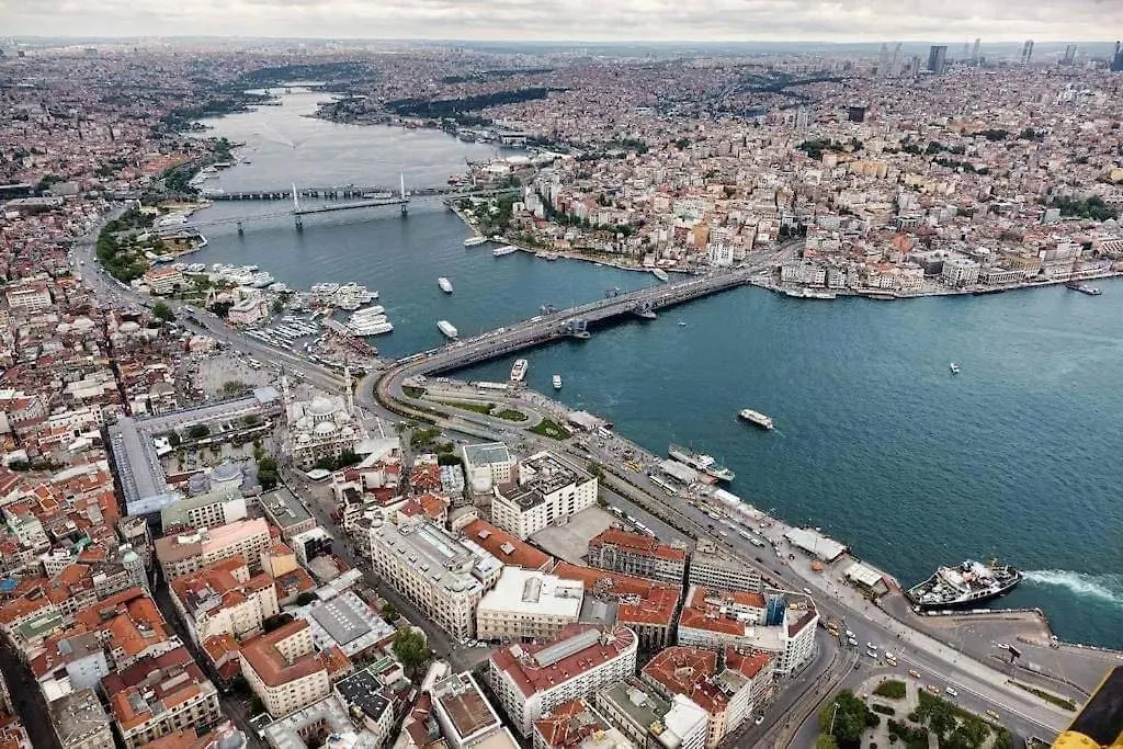 Ueskuedar Carsi 0*, Istanbul
